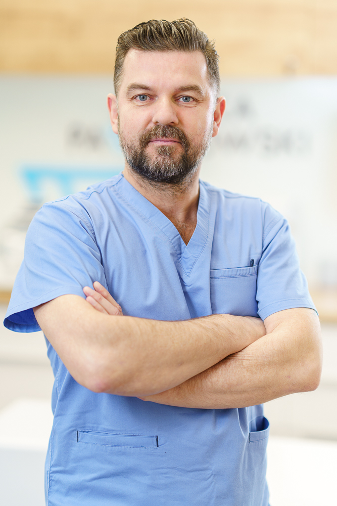 Lek. Wojciech Drzazga